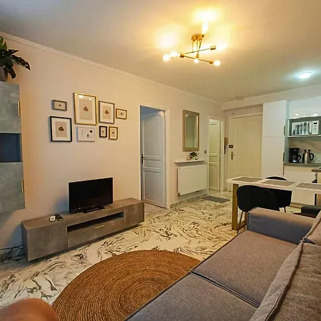 Apartment La Fleuries - *